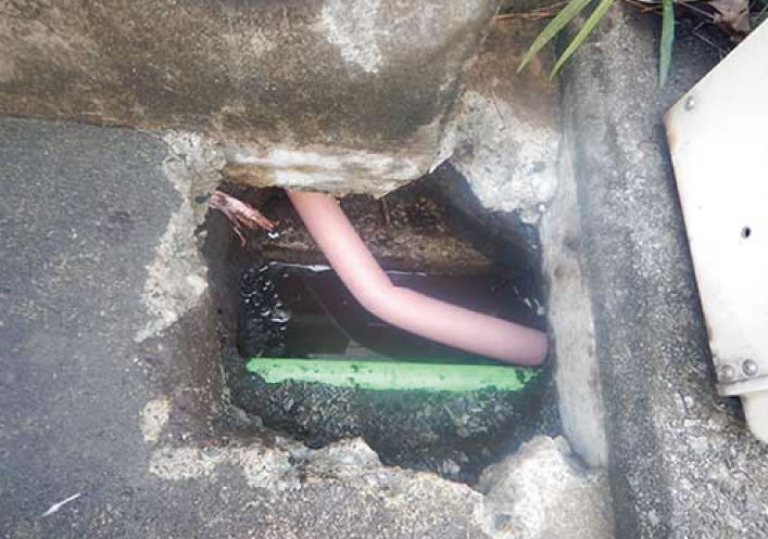 【写真】給水管の保護