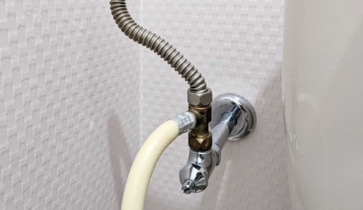 まずは止水栓を閉じましょう